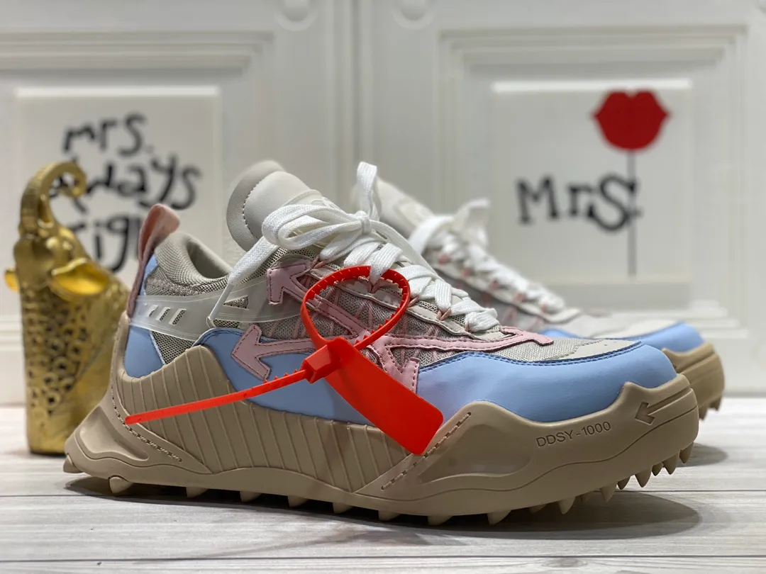 Men's Men's Shoes💰480🌼【New Style】High-end Boutique-🤷‍♂🤷‍♂OFF-WHITE x Air Jordan 】1 The joint shoe has been highly concerned by everyone since its design. The new shoe is shown in the popular Chicago bull white and yellow LOGO color scheme. The shoe body is made of cowhide, cow suede, and other materials. In addition to the X hidden on the inside of the leather, the oversized Swoosh, OFF-WHITE for Nike, Air Jordan 1 birth information and AIR are displayed on both sides of the shoe. The iconic details of OFF-WHITE can be seen on the sole and insole. You can choose a pair if you like the style. Code: 39-44 (45 can be customized